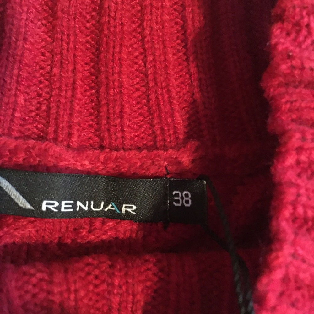 Renuar Red Crew Neck Sweater - Picture 15 of 16